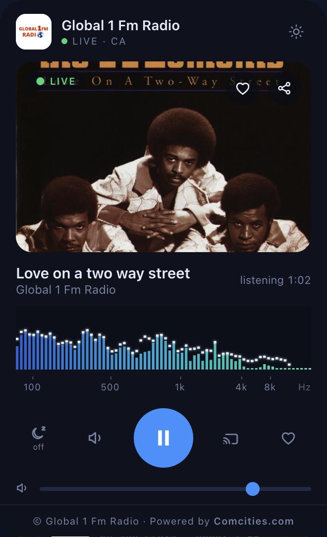 Web radio player connected to Icecast streaming hosting servers